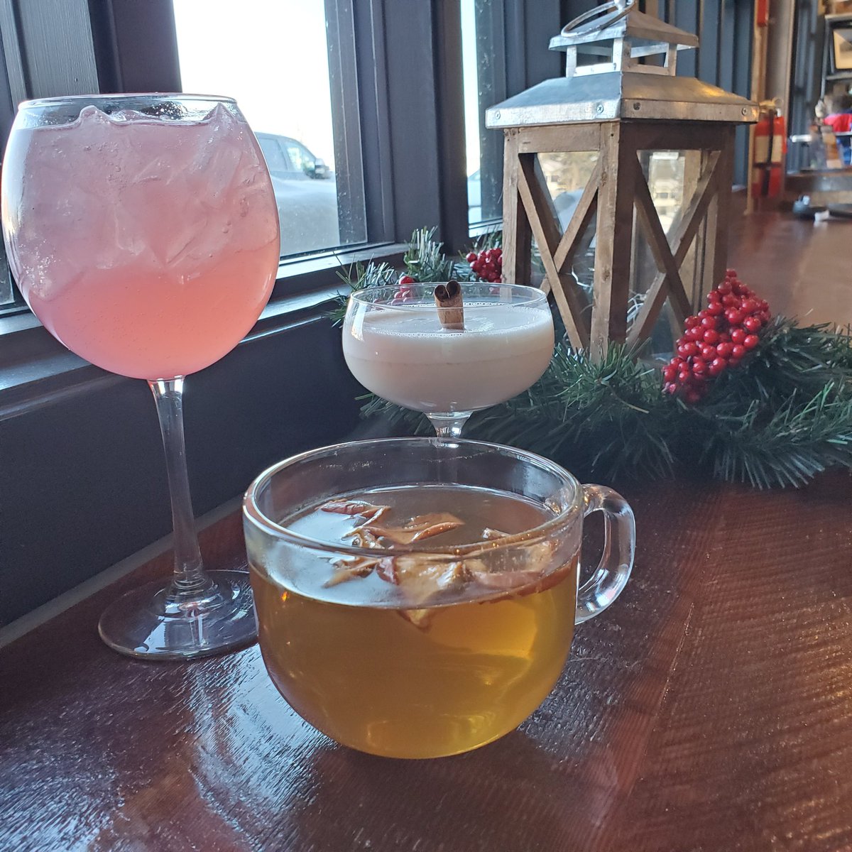 Look at these beauties from @EauClaireCraft's #christmascocktail menu. Stay tuned for Savour's Christmas Cocktail Roundup this week!