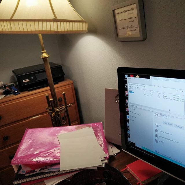 myMisericordia's tweet photo. There is no rage like PDF pattern printing rage.

#controlpprint #pdfpattern #printerrage #sewscottish #unnecessarilydifficult #insideimswearing https://t.co/LxDkOSp9Em https://t.co/a0cXpjnDKC