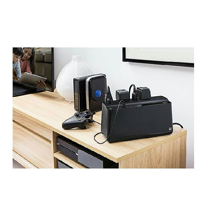 corotostore's tweet photo. SISTEMA UPS CON REGULADOR DE VOLTAJE Y BATERÍA DE BACKUP 600VA/330W 7 TOMAS #ups
https://t.co/akxRvyZo0V https://t.co/20KfoFuACh
