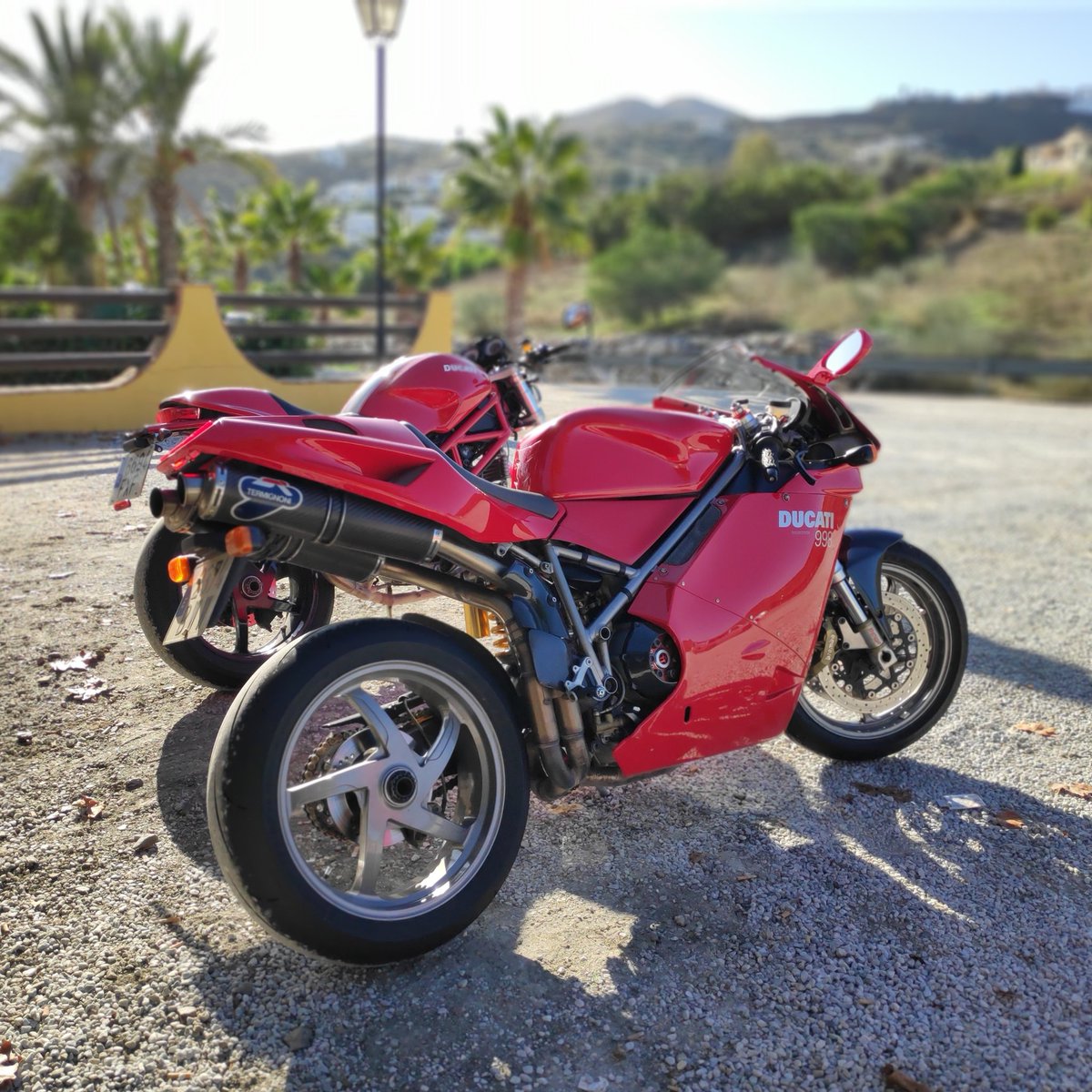 moss996's tweet photo. #ducati #998 #tamburini #sbk #desmotime #superbike #testastretta #ducatigram #ducatistagram #ducaticorse #ducatisti #ducatista #ducatiphotogram #motorcycles #ducatis_of_tamburini #dunlop #termignoni #brembo #ag10moto #xlite #bmcairfilters https://t.co/e3VeA44DX0