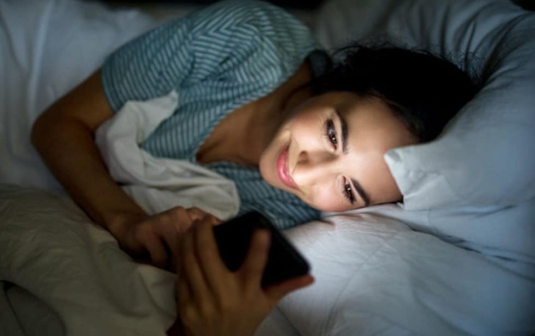 Kaliteli uyku sizi pazartesi sendromundan korur.

Kaliteli uyku için 
1.Uyku öncesi odanızı havalandırın
2. Gece lambalarını kapatın (tam karanlık)
3. Telefonla uykuya geçiş alışkanlığından vazgeçin (mavi ışık ⛔)
4. Sorun çözümlerini sabaha bırakın😏

#iyigeceler