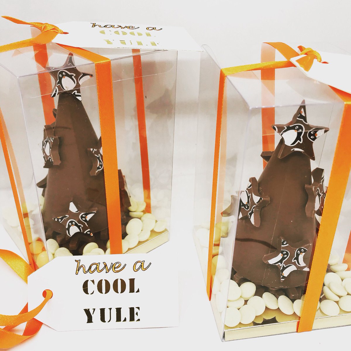 Madeatthemeadow's tweet photo. @Callebaut_UKIE Handmade and decorated milk chocolate Christmas trees @Callebaut_UKIE #pickupapenguin #coolyule https://t.co/zOyetV1fnP