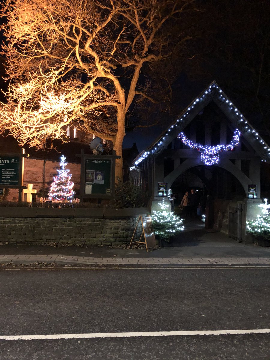 nicmc77's tweet photo. What a pleasure it was to attend the closing service of the #christmastreefestival All Saints church in #Rainford this evening - thousands raised for @MacmillanNW & @Roy_Castle_Lung
Thanks to everyone who organised & supported this wonderful community event #grateful #giveget 💚 https://t.co/flV3UY5nU8