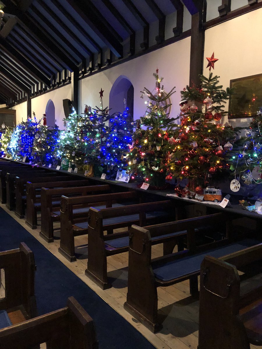 nicmc77's tweet photo. What a pleasure it was to attend the closing service of the #christmastreefestival All Saints church in #Rainford this evening - thousands raised for @MacmillanNW & @Roy_Castle_Lung
Thanks to everyone who organised & supported this wonderful community event #grateful #giveget 💚 https://t.co/flV3UY5nU8