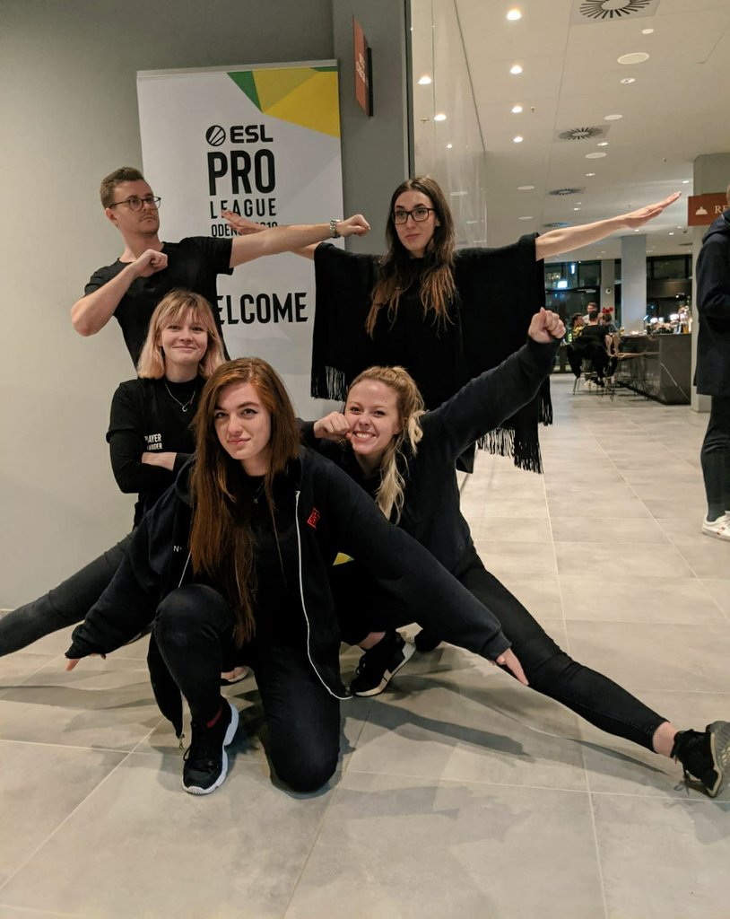 NandaIee's tweet photo. First event in my new position in the books 🙌🏻 
#ESLProLeague was an awesome experience - much due to this great team of people. Thank you all for your hard work during the past week ❤️ https://t.co/AkqRQwkXK3