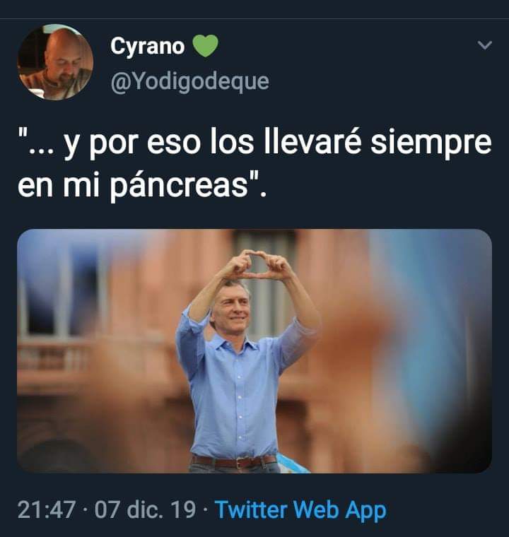 naddeangelis's tweet photo. Morí.. 😂😂😂😂 https://t.co/P2diUZ7CDu