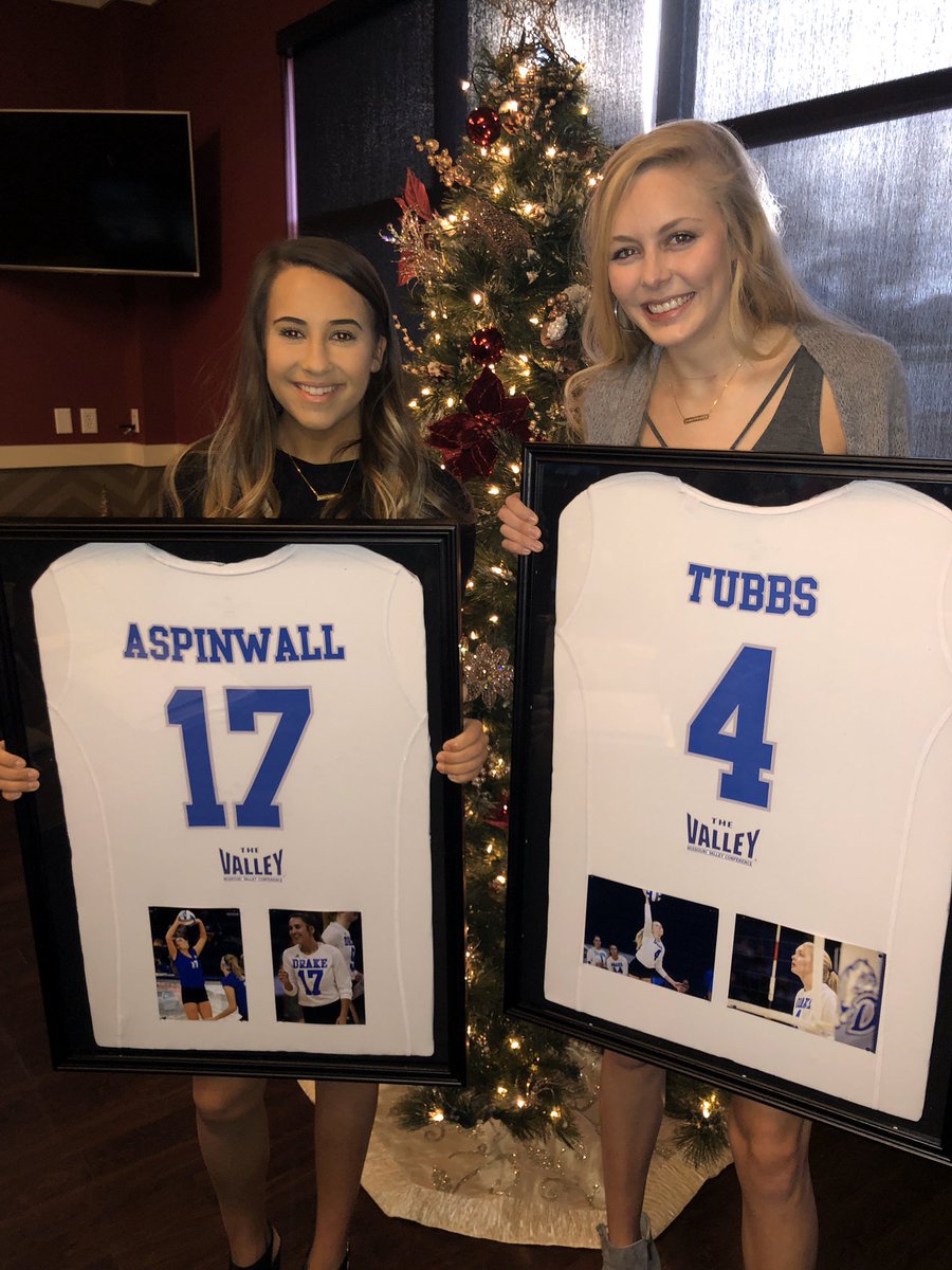 DrakeVolleyball's tweet image. What a great time celebrating our 2019 season! Congratulations to our award winners and to our two seniors 💙 #DUVBforever