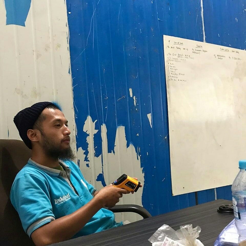 apakah uang yg menjadi motivasi kamu ?? atau utang ??