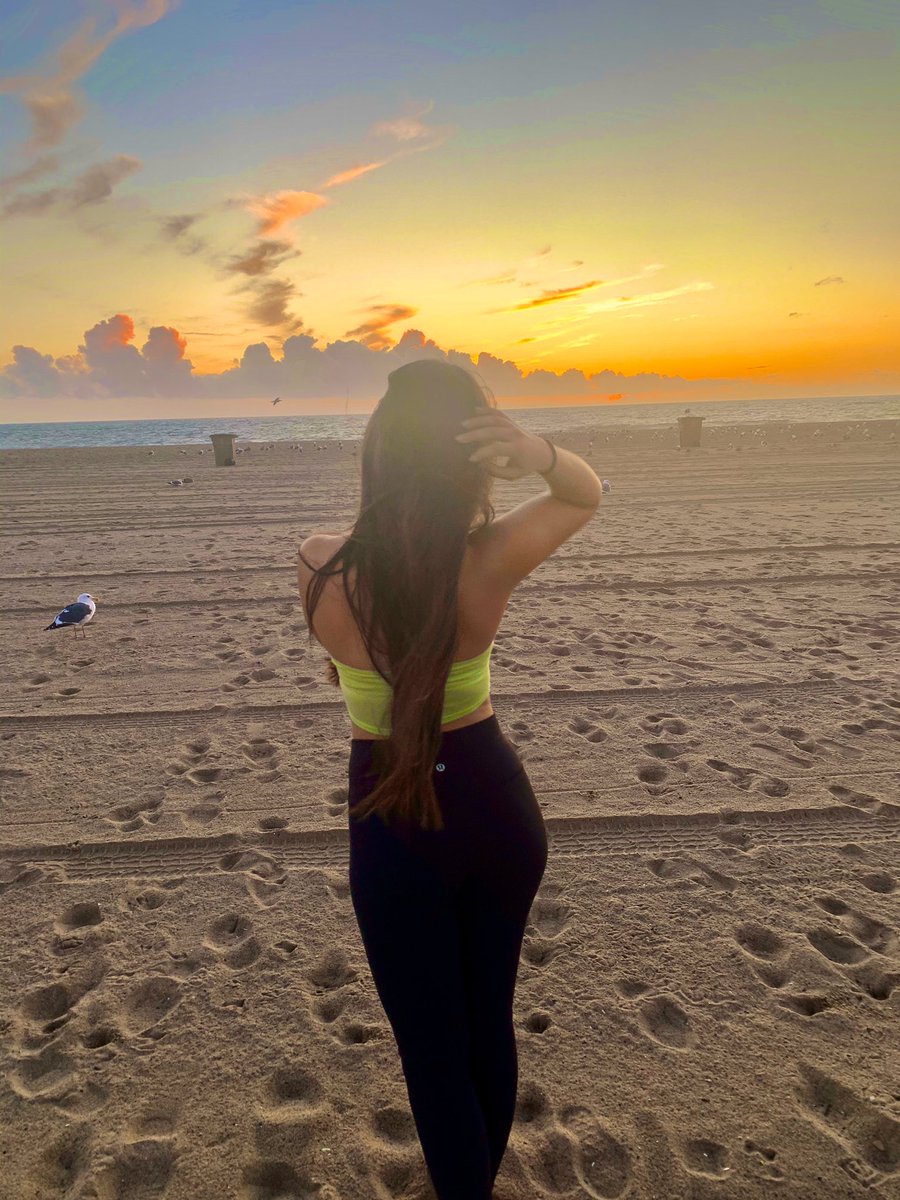 kimberlyj036's tweet photo. 🌅 pics https://t.co/oCVKM8fz05