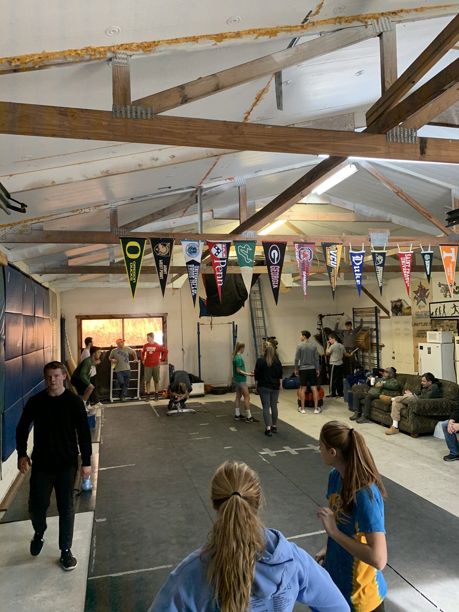 Great Practice today <a href="/Javelinfactory/">The Javelin Factory</a> 🏭🏭 ✅ Getting things done! What college or University is our Next pennant? #javelin