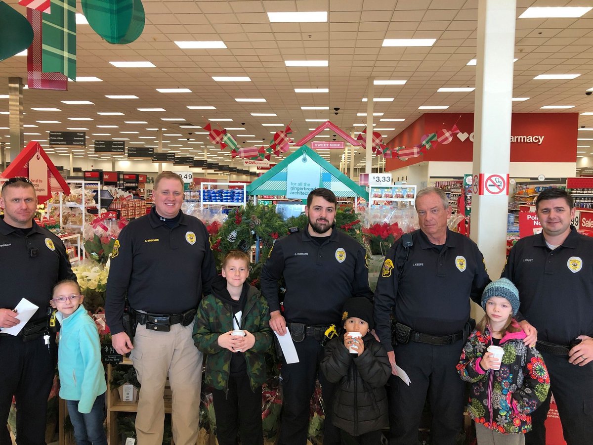 APBPAshley's tweet photo. We LOVED hosting these sweet little ones and the La Porte City Police Department at the Waterloo Target for another great Heroes and Helpers event!! Even had an app during it!! @Le_Hulett @Alicia_Michel21 @Kfrick1 @stevecrawford22 

#heroesandhelpers #target #worksomewhereyoulove https://t.co/W5xMuOvkzL