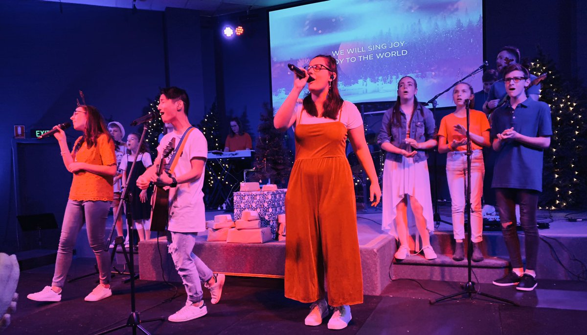 petemorton_'s tweet photo. Wonderful morning @Seeds_UC celebrating our children and families. #kidsgraduation #SeedsKids  #worship #carols #jesus #lightoftheworld #agiftwithyournameonit https://t.co/9HgDLFLOkj