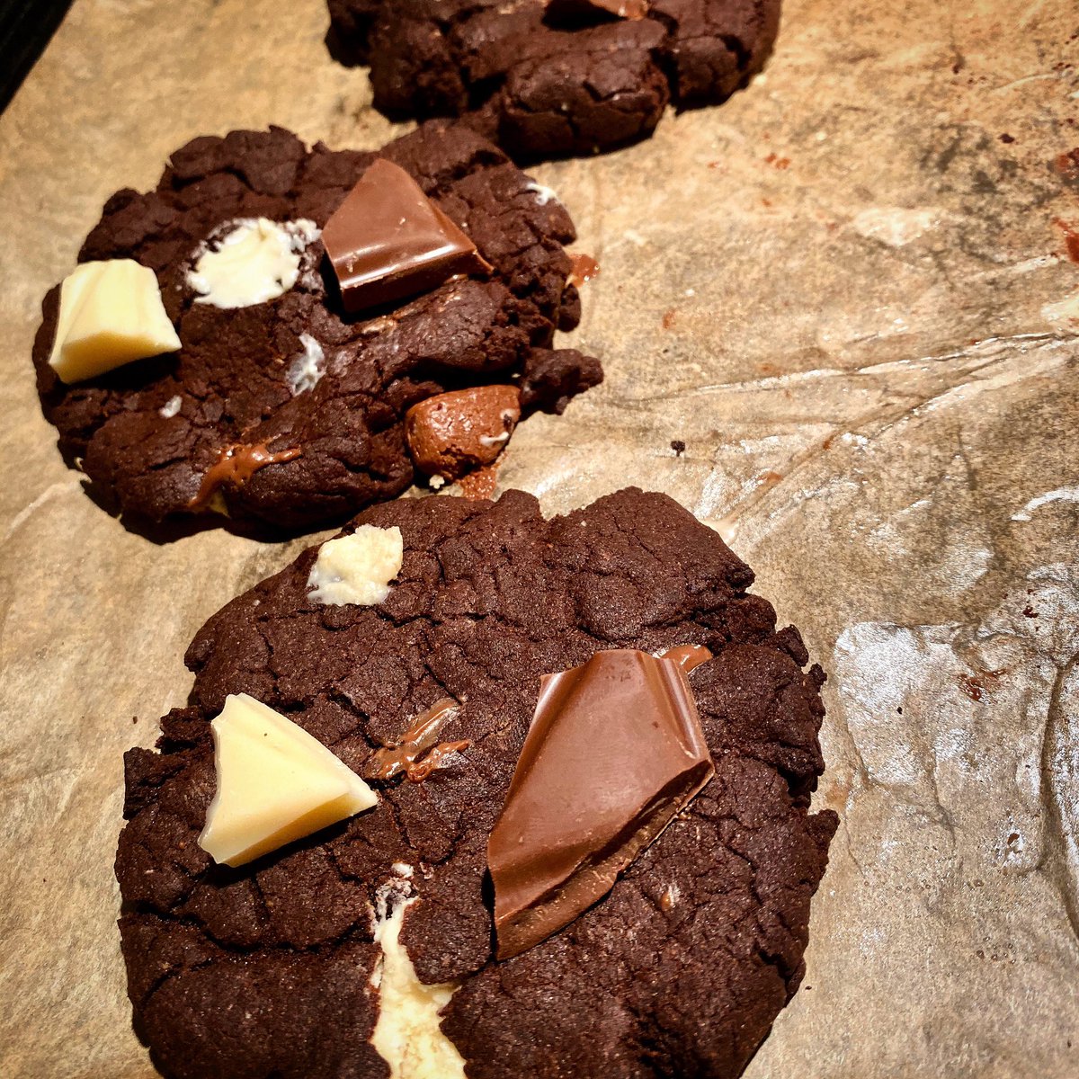 CalmRecovery's tweet photo. Calm Cookies launching soon!! 🍪 These CBD cookies will take your daily dose of CBD to a whole new level. 😍

Infused with CBD, fresh baked to order and shipped straight to your door.

Who’s excited?! 🍫

#cbd #cbdoil #cbdedibles https://t.co/43ULgxsvS0