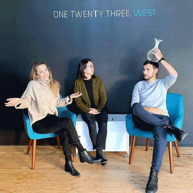 capuIDEA's tweet photo. As we grow, we hire mostly senior people who do the work, not just manage. We never pitch with an all star team and then staff with juniors.
— 123w @one_twenty_three_west_
.
.
#123w #graphicdesign #printdesign #digitaldesign #illustrationschool #designsc… https://t.co/qD0os91A9z https://t.co/5grtJe0NTX