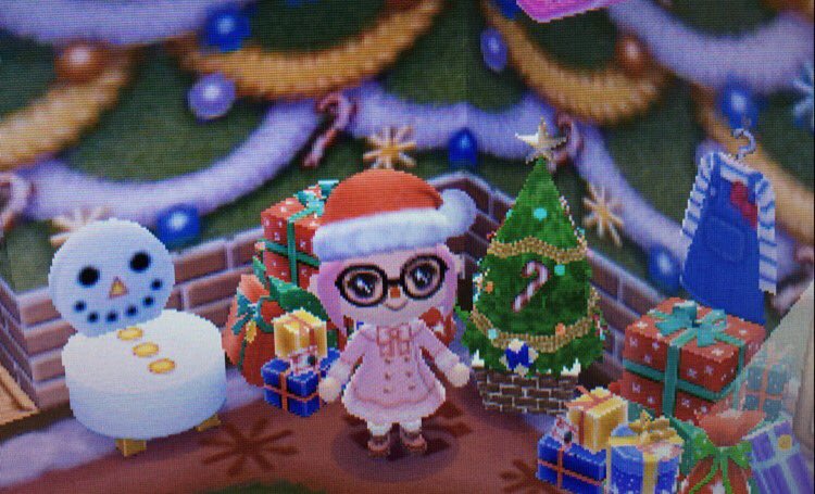 AnimalC24553968's tweet photo. ❄️Christmas at my house!!!😃🎅🏻🎄💖😍❄️#ACNL #animalcrossing #AnimalCrossingNewLeaf #AnimalCrossingFriendCode #AnimalCrossingPC https://t.co/Fcrzm6V9i1