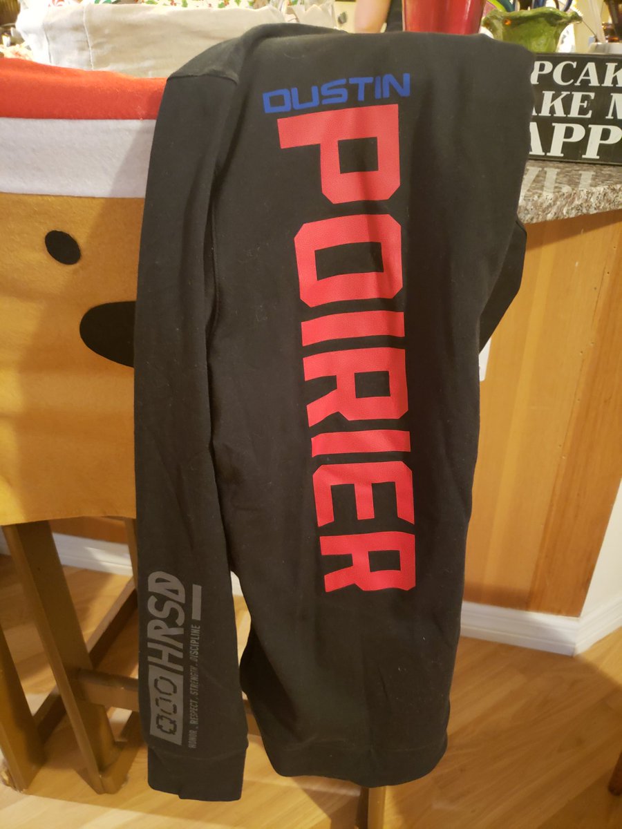 draftyturtle360's tweet photo. Got this gem today... @DustinPoirier  Can't wait to see you come back and  dominate in 2020!!  #HappyBirthdayToMe https://t.co/Nwy7fSyMSO