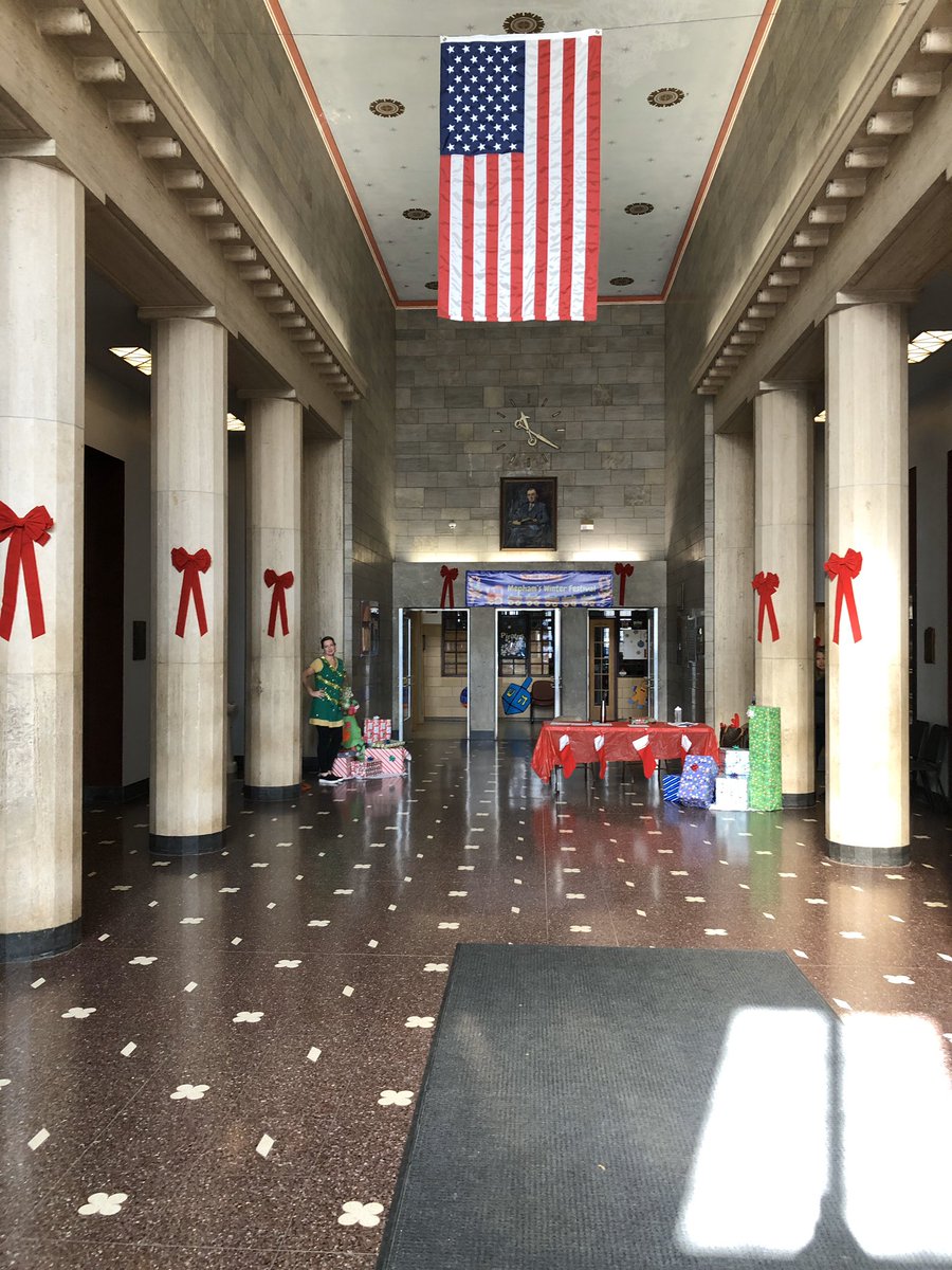 dna332's tweet photo. Mepham’s 1st Winter Festival  over 100 families showed up @MephamHS @FapaMepham @BM_Broadcasting @bmchsd @MephamArt @NBUFSDPride https://t.co/96UPxQuRwe