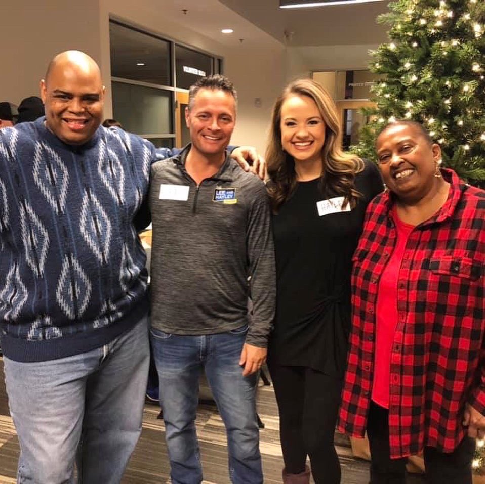 Hayley_Harmon's tweet photo. Still smiling from the fun Lee &amp; I had yesterday at #Lexington’s 9th Annual #HelpPortrait event! A day of fun ending with FREE professional photos for people in need. For some - it’s the first photos they’ve had in years. Amazing event &amp; so blessed to take part! @leeandhayley 📸 https://t.co/Mn5878kWCX
