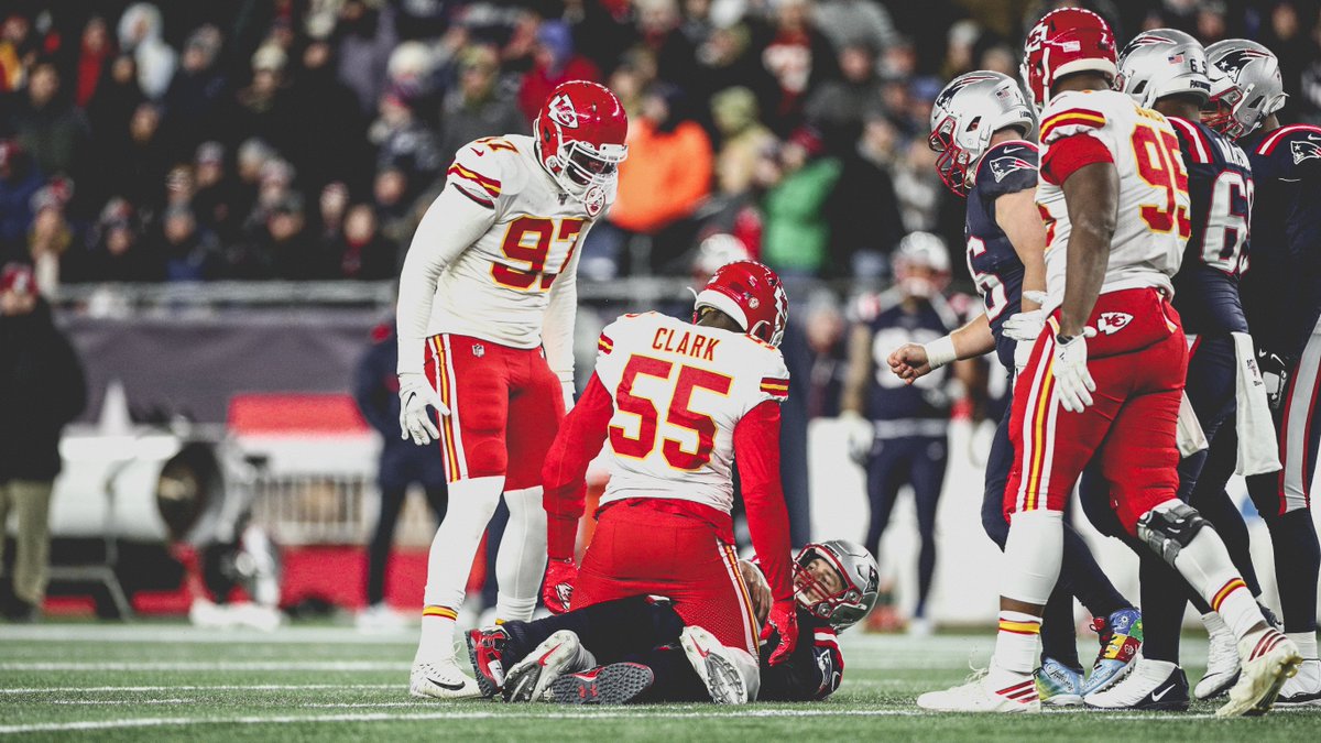 Chiefs's tweet photo. SACK. NATION. https://t.co/FbkS0qolYe