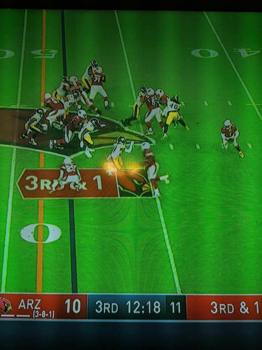 CoachStarkHomes's tweet photo. Want to know David Johnson isn't playing? Misses key blocking assignments.  People will blaim Kliff but good play call. Players have to exicute. Just brutal. Check out sequence.  Can't be on the FIELD IF YOU BLOW ASSIGNMENTS. https://t.co/Kxxl0M2k5u