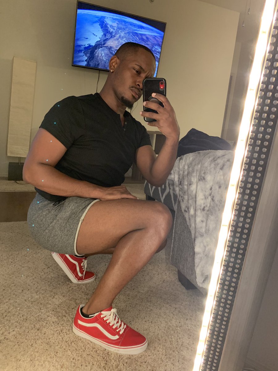TrulytheFirst_1's tweet photo. Happy Sunday !! #SundayFunday #TimetoGetLit https://t.co/uoqvITtf3S