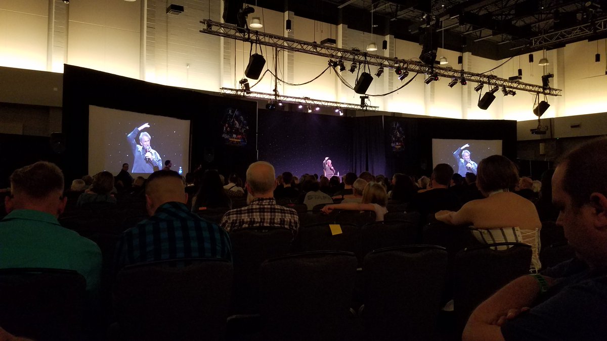 KenAstro's tweet photo. RIP, @reneauberjonois - Odo in #DeepSpace9 to many of us. Seen here at #StarFest2017, holding court on stage and entrancing the crowd. Joining other Star Trek luminaries DC Fontana and Robert Walker, Jr - in departing from Earth one last time this week. https://t.co/IwUgbAh43J