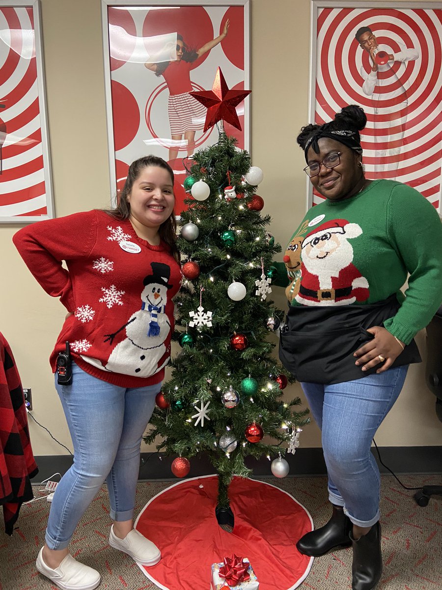 Beauty consultants Natalia &amp; Genesis being festive in their ugly Christmas sweaters! #worksomewhereyoulove <a href="/ToriPollock6/">Tori Pollock</a> <a href="/DavePFromTarget/">Dave Pacheco</a>