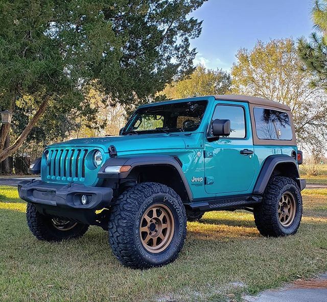 The illusive 2 door #JL 🦄 
jeepbeef.com
_________

@blaketography
・・・
Welp. @roamoffroad @methodracewheels @milestar.tires now I just need some good looking bumpers
________
#jeepbeef #jeep #jeeplife #jeepjl #twodoor #jeeperangler ift.tt/2s9n4UC