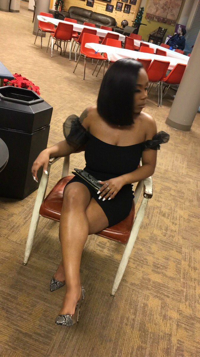 Brandyj____'s tweet photo. "Chances Make Champions Forever Against All Odds" 😌 #Graduation19 😜 https://t.co/0gm5DTy1Dd