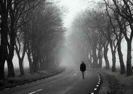 حِيْنَ تَلْجَأُ إِلَىٰ الصَّمْتِ…
فَالجُرْحُ أَكْبَرُ مِنَ الكَلام!
#عيسى_جرابا