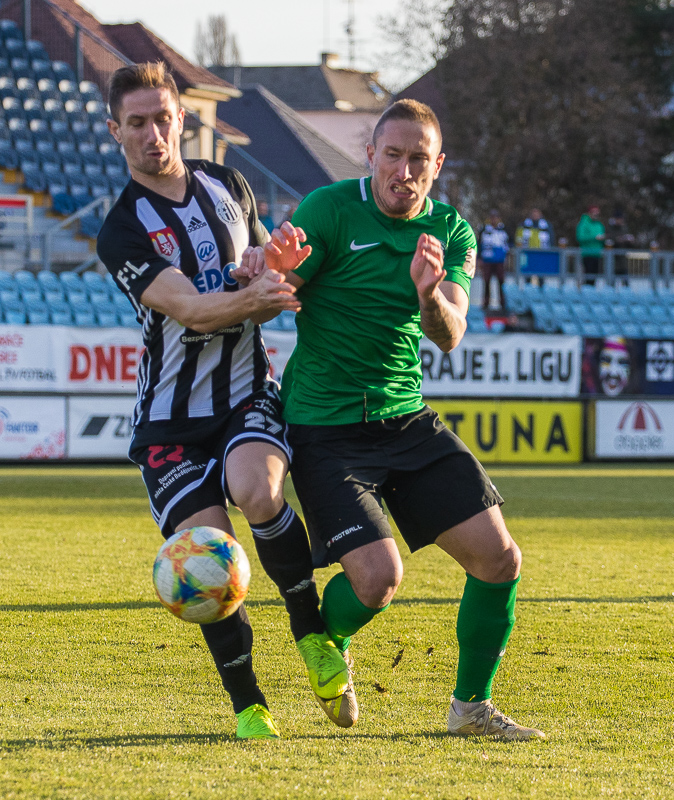 fkpribram's tweet photo. 📷 REPORT + FOTO // Záběry z duelu s Jihočechy @SK_Dynamo_CB  jsou na našem webu, stejně tak jako report nejdůležitějších momentů utkání. #CEBPRI

➡️ https://t.co/Gm1NZdnhXY https://t.co/1knlBQ90Yo