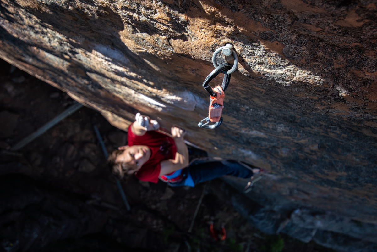 The rings on Lord of the Rings (31) at Mt Arapiles– nostalgic things of beauty or time bombs for a big ouchy? We've a piece on (THE) Lord of the Rings in the upcoming issue, a brilliant route put up by Stefan Glowacz that doesn’t get that many ascents. #arapiles #rockclimbing