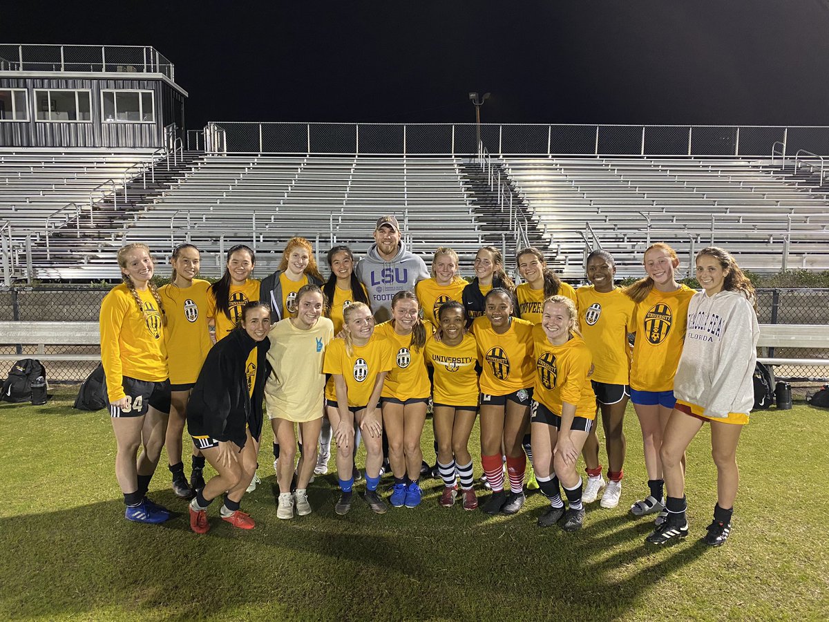 blakeferguson48's tweet photo. Big thanks to @LSULabSchool Varsity Soccer team for having me out tonight! Can’t wait to see what this team achieves!! https://t.co/CZXOr8aa8U