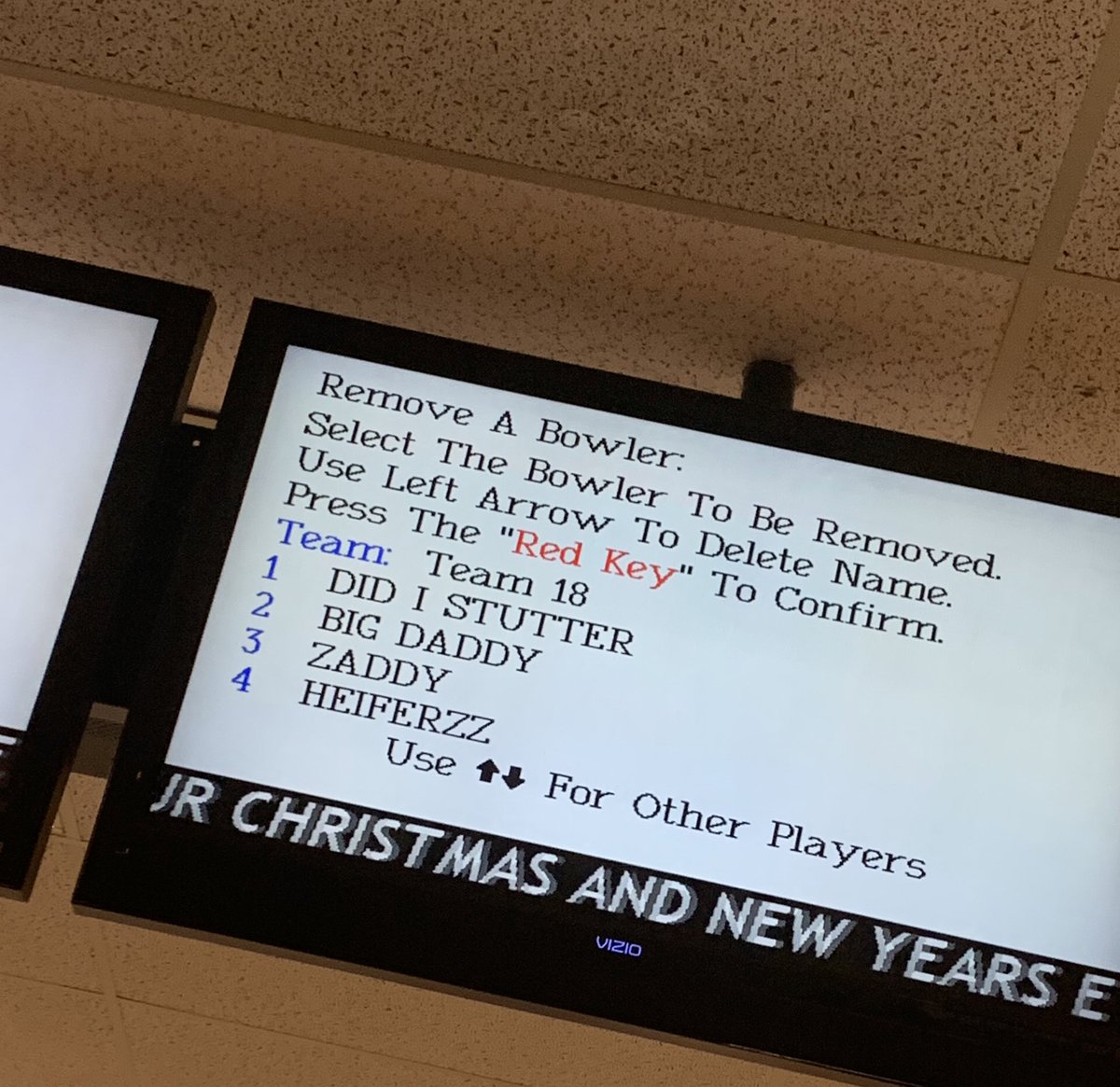 kingxkiks's tweet photo. My friends and I went bowling and look at our names lol #ididntstutter https://t.co/MxxTt398gX