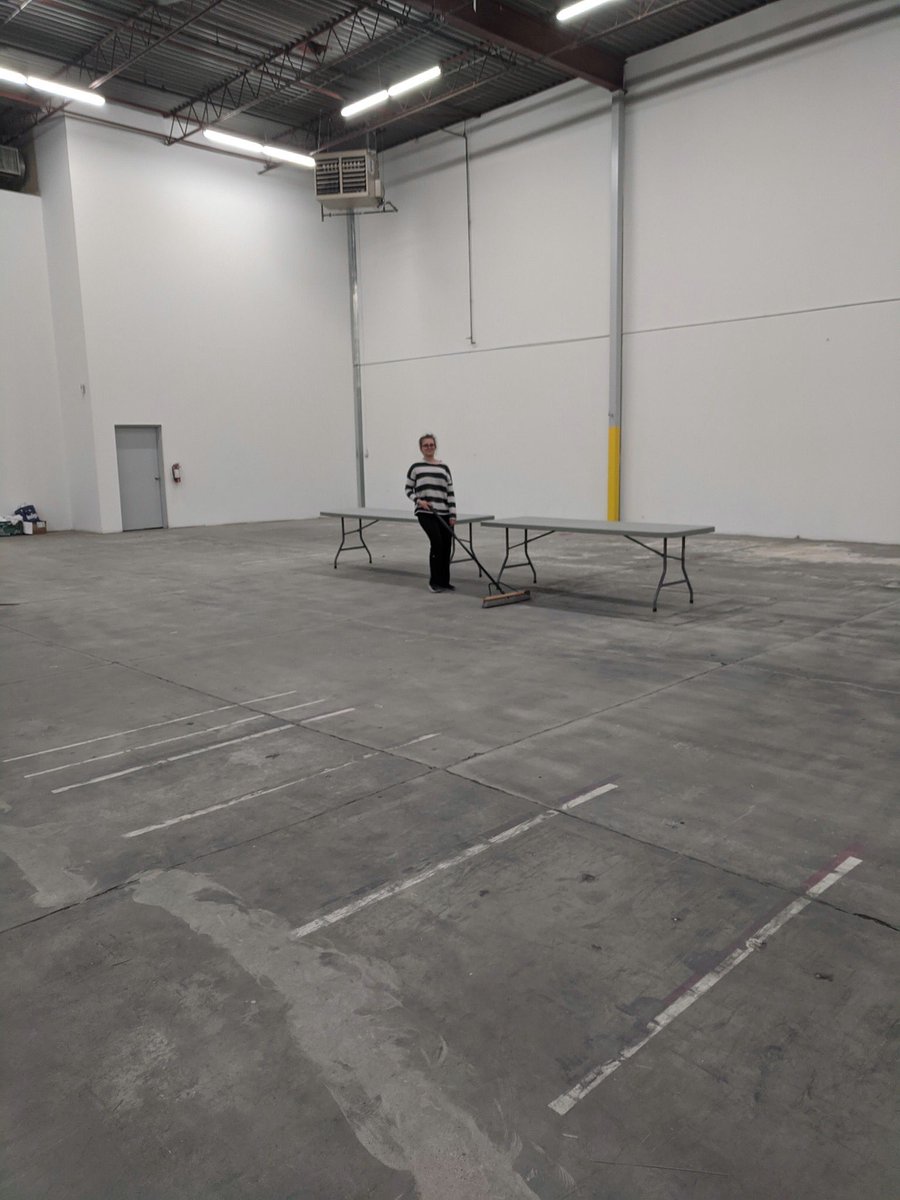 Look at this beautiful empty corner!! Thanks to all the gift sort volunteers for rocking it this weekend. Santa presents are organized for shipment! It's been amazing to see the care all of our santas have put in this year to brightening the holidays for isolated seniors ❤️