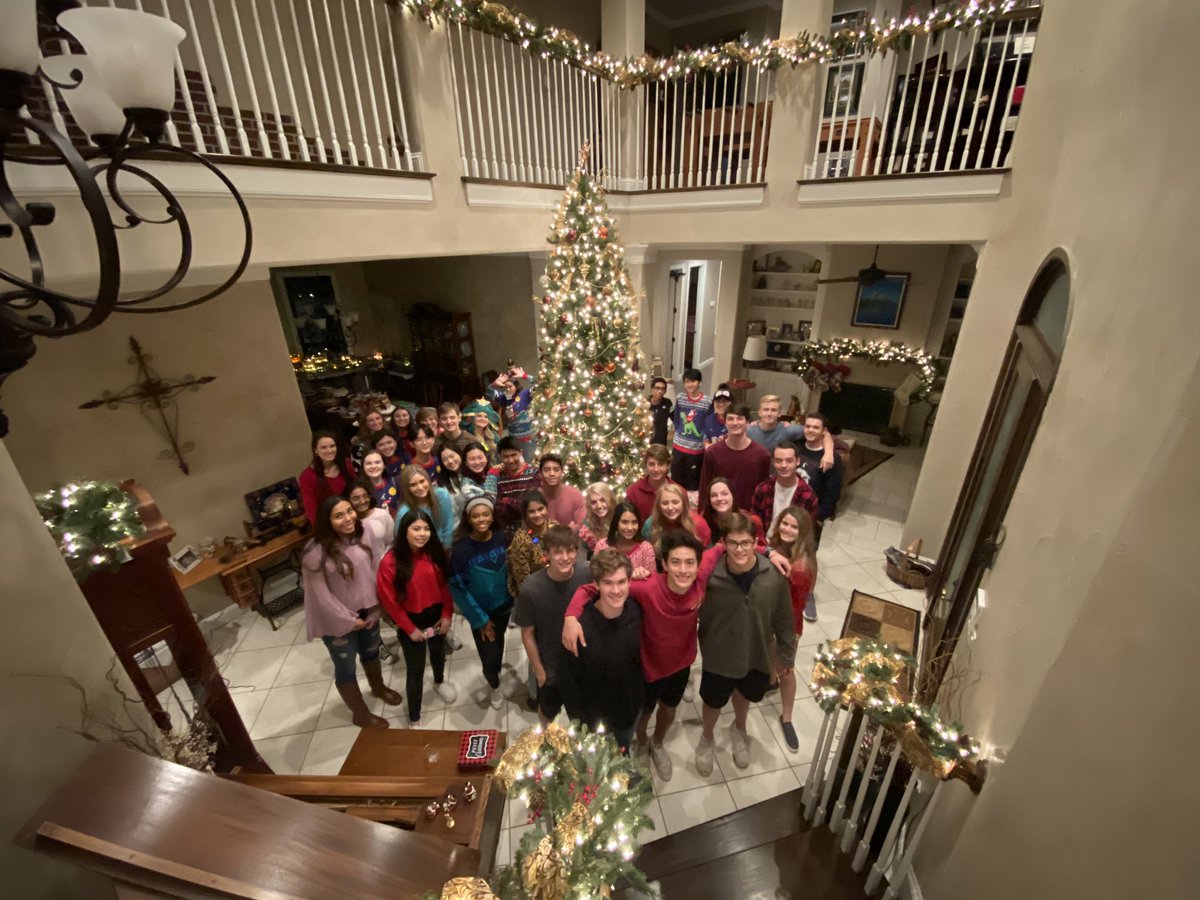 CHHS PALS (@chhs_pals) on Twitter photo PALS Holiday Party 2019 is in the books! 🎄 #chpantherpride #palsplaytowin PALS Holiday Party 2019 is in the books! 🎄 #chpantherpride #palsplaytowin