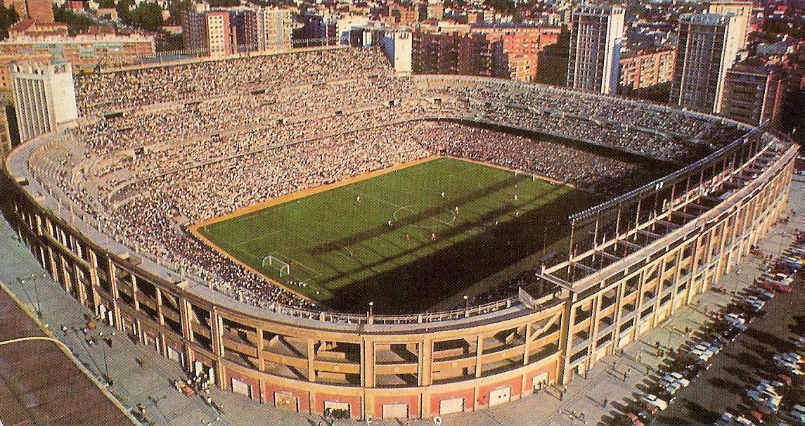 Nostalgia Futbolera ® on Twitter: "Estadio Santiago Bernabéu, Real Madrid.  Entre 1970-diciembre 1972. https://t.co/9rrrGkoT1M" / Twitter