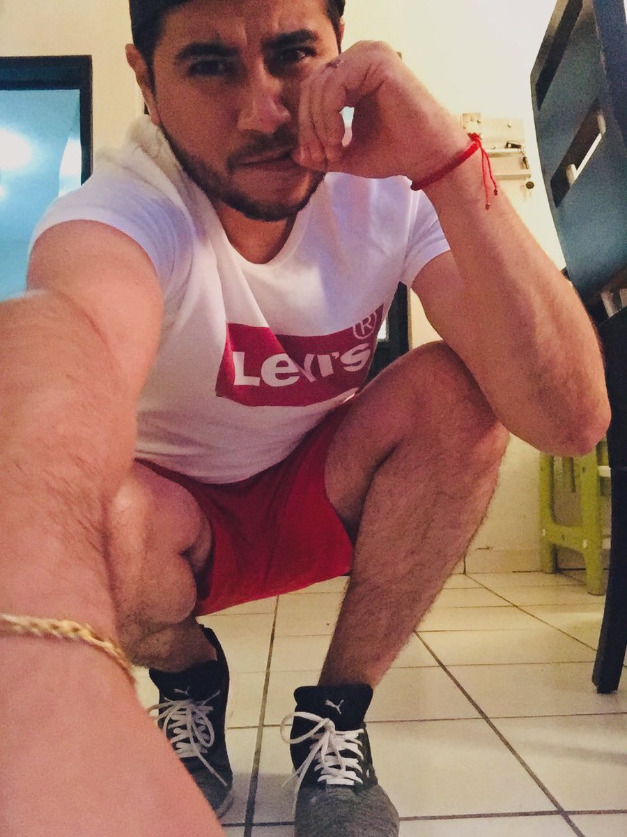 ishdialo's tweet photo. Leg day #workout #SundayMotivation https://t.co/CHgJAQTi3E