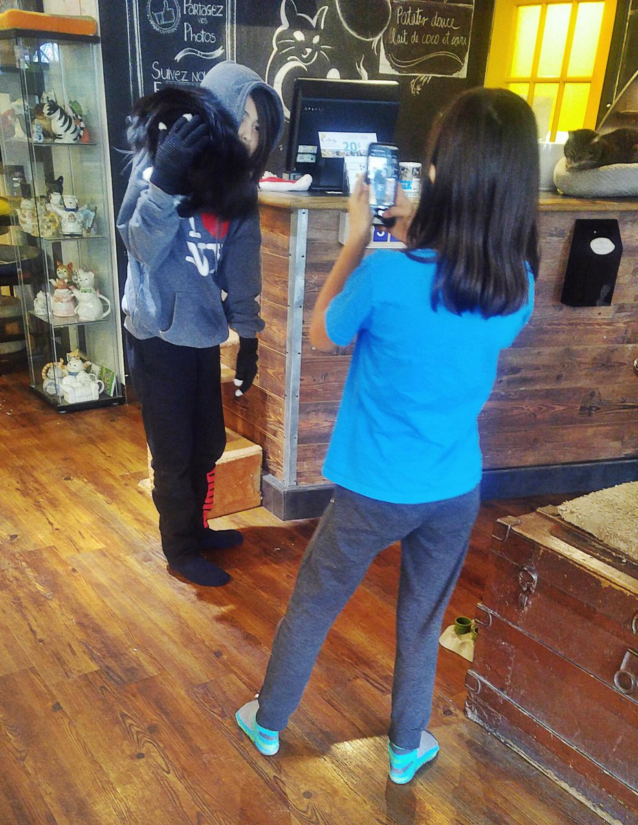Cat Cafes, yup... apparently they're a thing. Nate &amp; Eliza loved it. #cats #catcafe #family #familytime #montreal #photography
