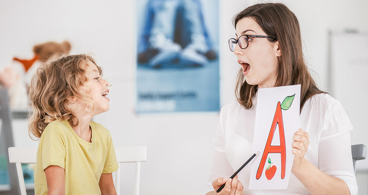 Have an interest in helping people improve their communication? Or working closely with people who have problems with their speech? Discover what your job responsibilities as a Speech Pathologist might entail in this article: bddy.me/38gzOJQ