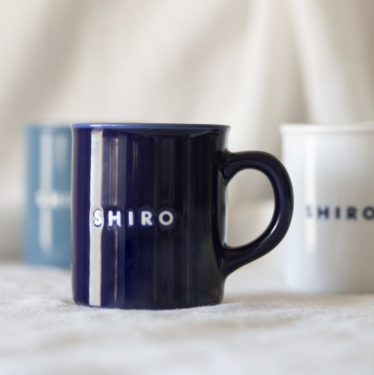 Shiro シロ 人気のマグカップから新色が登場 インテリアにとけこむシンプルなデザインで毎日のティータイムに活躍するshiroオリジナルのマグカップ 新たにブランドカラーのネイビーも登場 ギフトとしてもおすすめです マグカップ ホワイト ブルー Shiro シロ 人気のマグカップから新色が登場 インテリアにとけこむシンプルなデザインで毎日のティータイムに活躍するshiroオリジナルのマグカップ 新たにブランドカラーのネイビーも登場 ギフトとしてもおすすめです マグカップ ホワイト ブルー