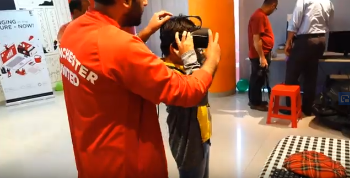 EXTENTIA's tweet photo. #ApplePi @EXTENTIA will be back on December 20! Here’s what happened last year – enjoy this flashback video. 

ApplePi is #Techquarium for kids and young adults. 

#AI #VR #AR #3DPrinting

https://t.co/utsyAWPgDs https://t.co/n6XtTbx4J1