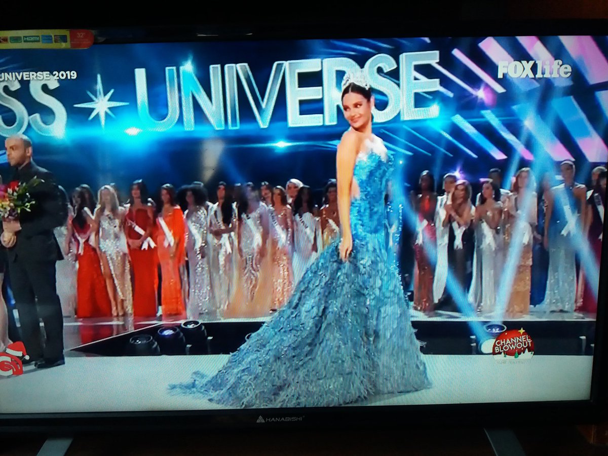 Maaaarrkk's tweet photo. Final walk #Catriona
#Missuniverse https://t.co/ZPlT3AQh02