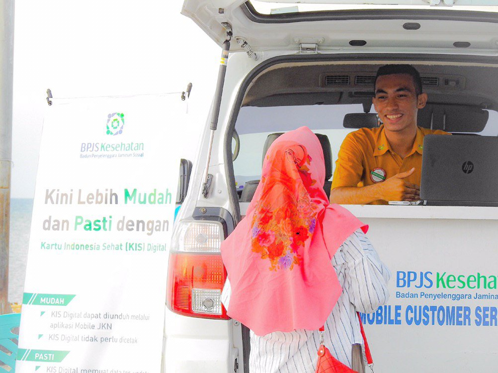 Lisalatul1's tweet photo. #Bpjsjemputbola
Layanan mobile Costumer Service BPJS Kesehatan di Dermaga Lama Waingapu https://t.co/MSW191vete