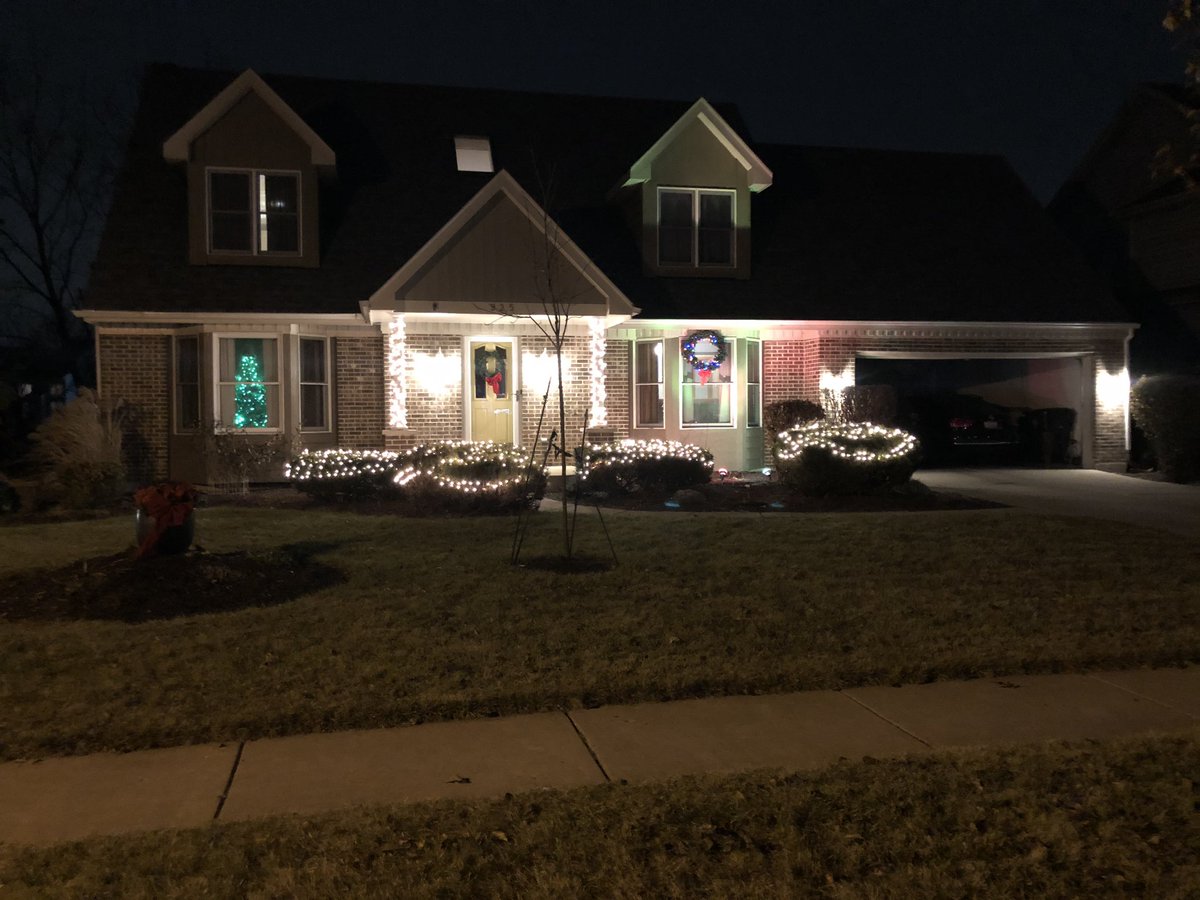 MrKWolves204's tweet photo. Thanks to these wonderful White Eagle Angels who were so kind to put up holiday decorations at the Krahenbuhl’s today. My family feels the love and support! #GoWolves https://t.co/rVPnYZ0rgT