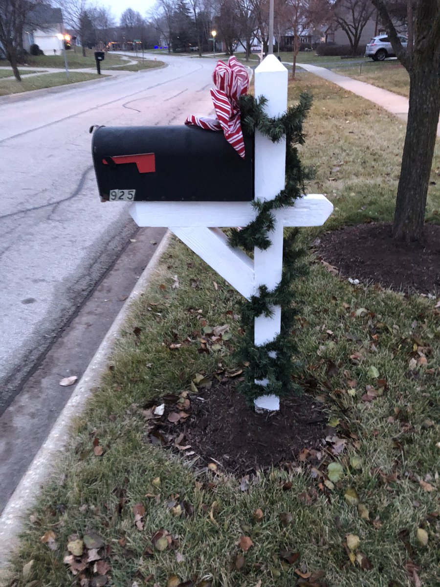 MrKWolves204's tweet photo. Thanks to these wonderful White Eagle Angels who were so kind to put up holiday decorations at the Krahenbuhl’s today. My family feels the love and support! #GoWolves https://t.co/rVPnYZ0rgT