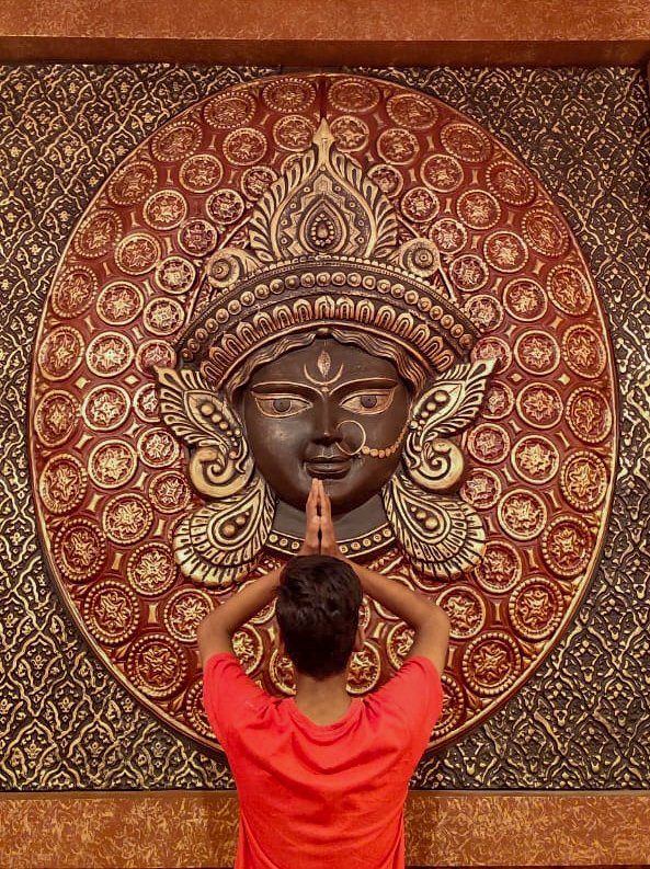 WalmikMayur's tweet photo. #ma #durga #mayurwalmik #mayur #Photoshoot at night https://t.co/IUDG8wBvC2