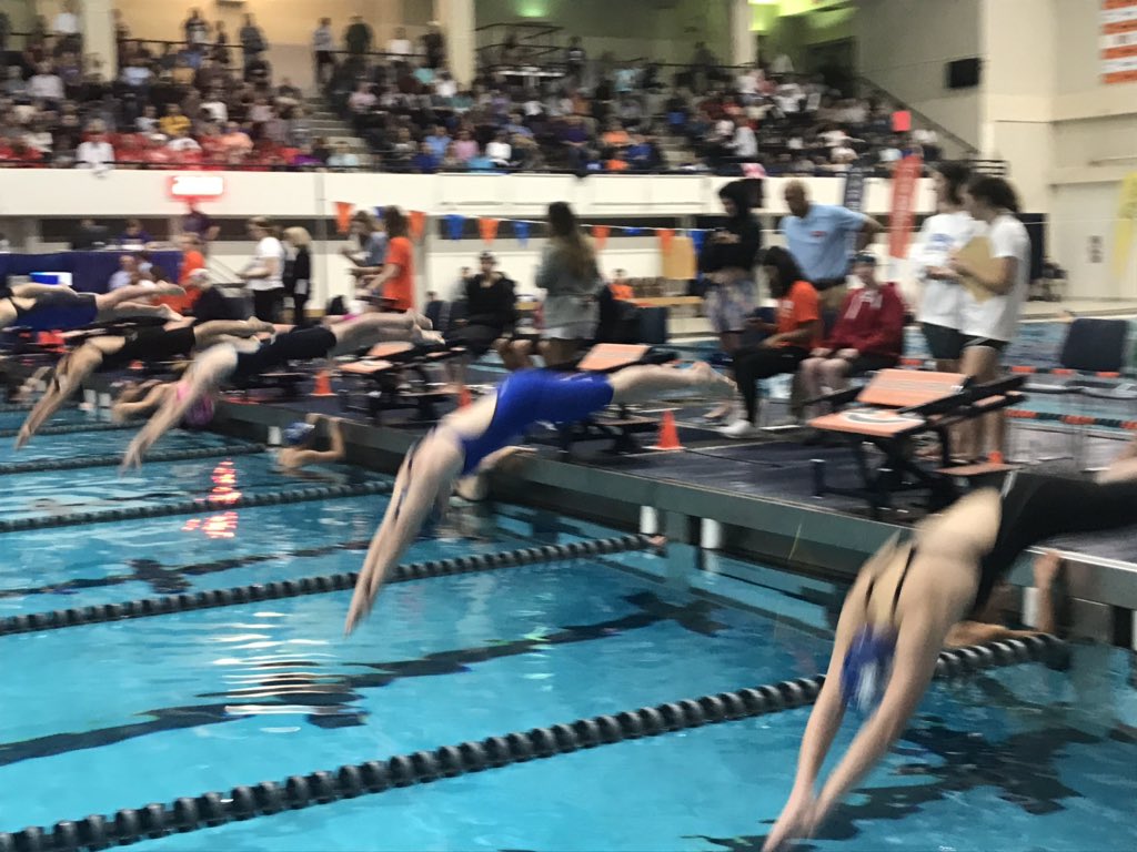 CindyBeal5's tweet photo. Lee’s Freshman Kathryn McEniry placed 13th in the State in the 500m Freestyle and 18th in the State in the 200m Freestyle in Auburn this weekend!!!                  Way to go Katie!!             Great Job!!                            It’s Great to Lee General!!!! https://t.co/pMs5GDlOdQ