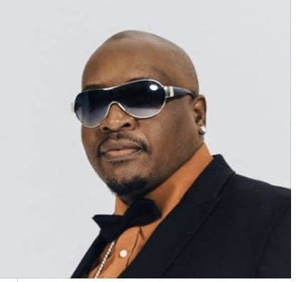 Ladies and gentlemen coming to the stage LaMont Keten of <a href="/MFELLAZ1/">MFELLAZ</a>