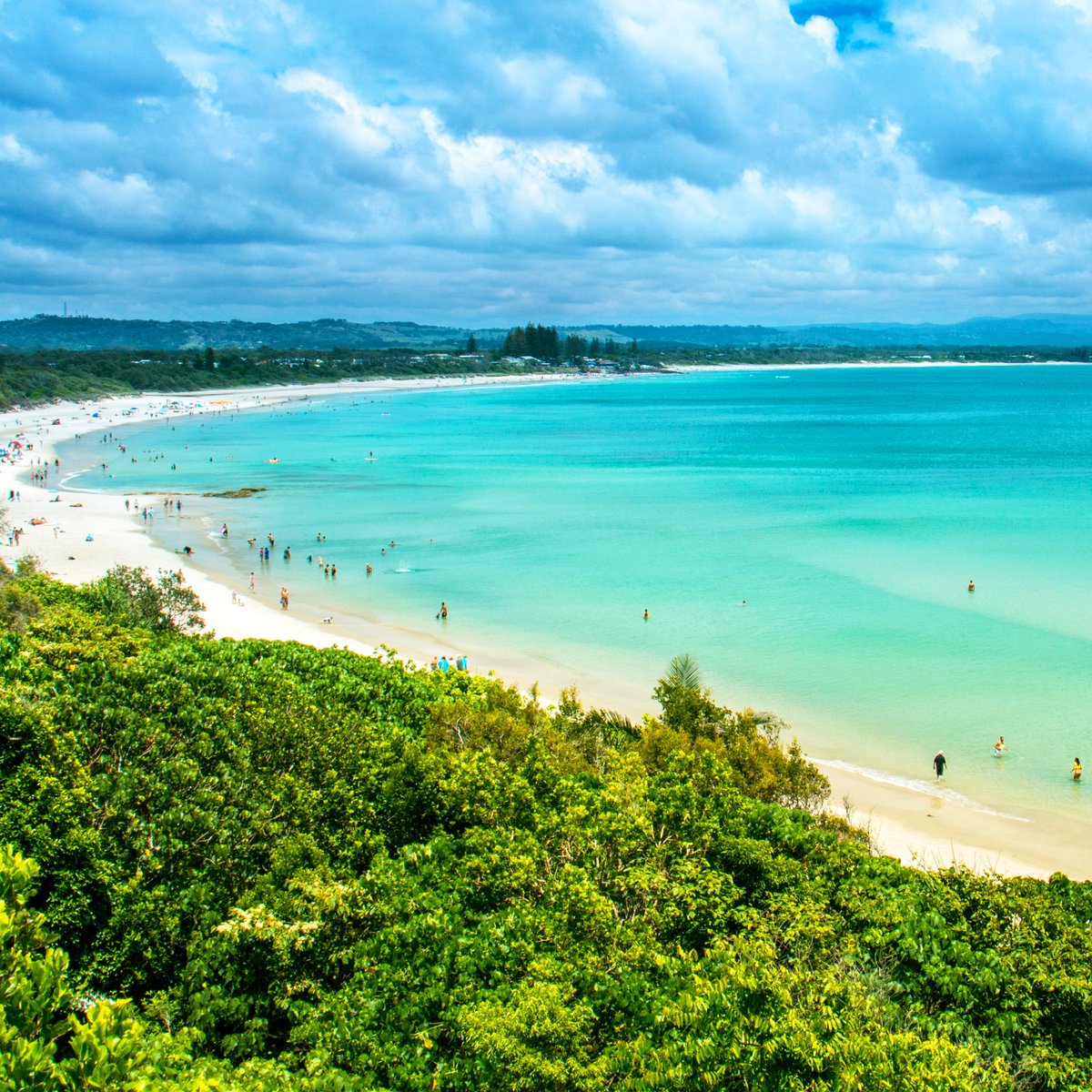 Main Beach Byron Bay is just one of the beachside locations SkyBus can take you to. Jump off at Mercato on Byron in Jonson St. So whether you’re a beachcomber, or thrill seeker, we’ll jet to Byron from Gold Coast Airport or just $15. #skybus #goldcoastairport #byronbay